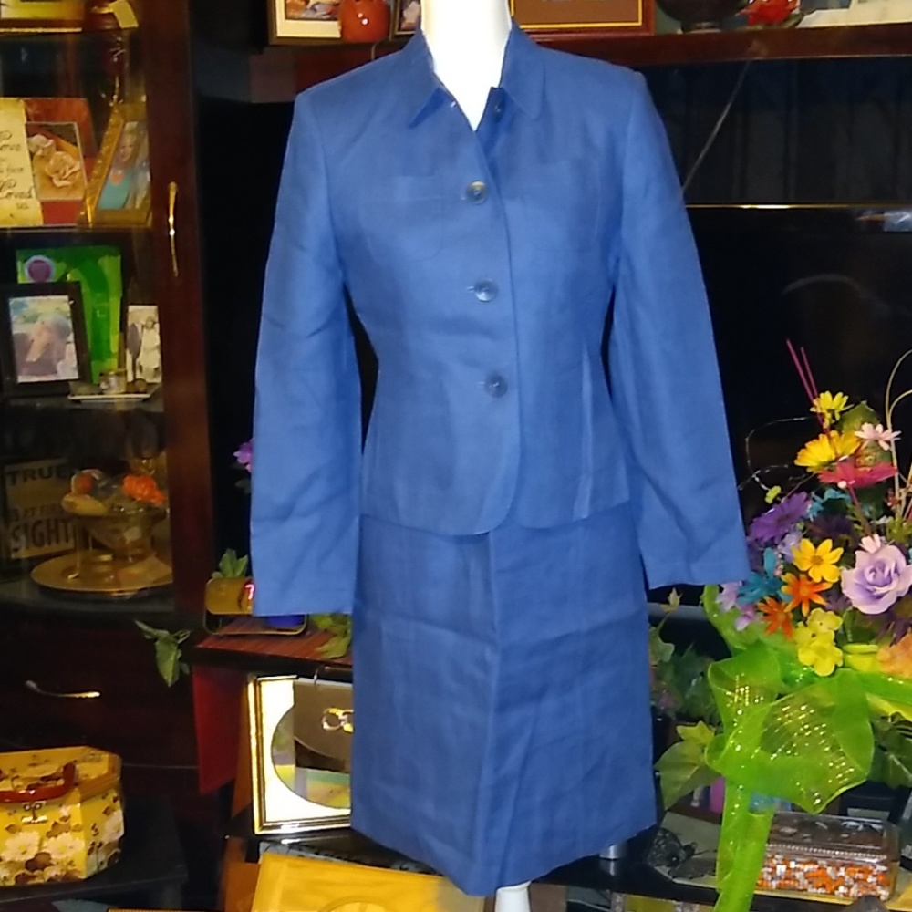 Dress and jacket - Picture 3 of 8